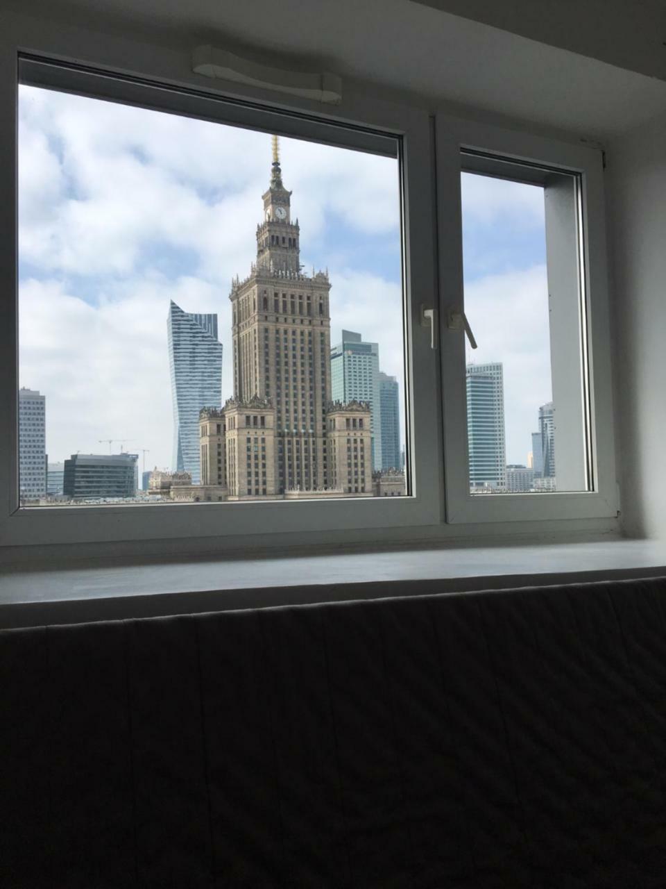 Elegant Panoramic Warschau