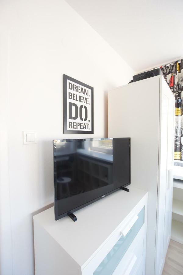 Apartment Elegant Panoramic Warschau